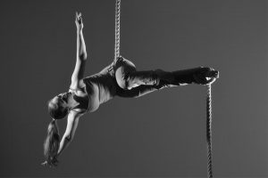 Loretta-Hope-aerialist-Birmingham-model-black-and-white-photography-fitness-dance-movement-actress-aerial-rope-corde-lisse-multi-skilled-performer-West-Midlands
